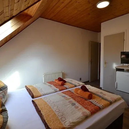 Silatti - לינה וארוחת בוקר 4*