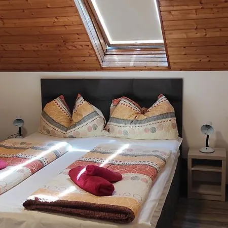 Guest House Silatti - Apartments Bed & Breakfast Keszthely