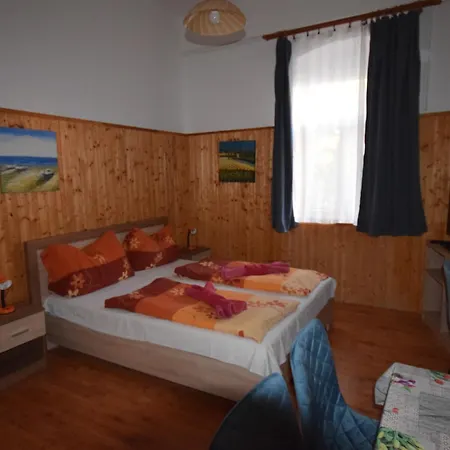 Guest House Silatti - Apartments Bed & Breakfast 2*