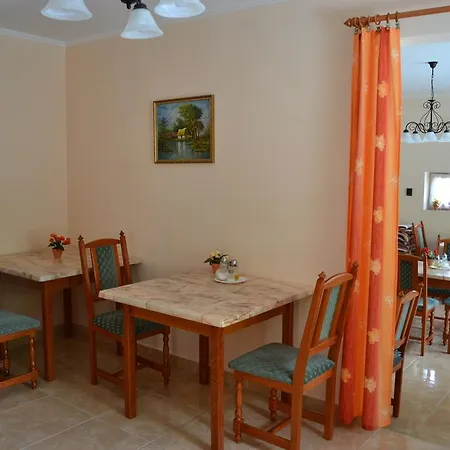 לינה וארוחת בוקר Silatti -